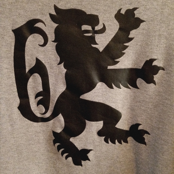 Nike Lebron James Virescit VV LBJ LION Collectible Sweatshirt - Picture 2 of 6